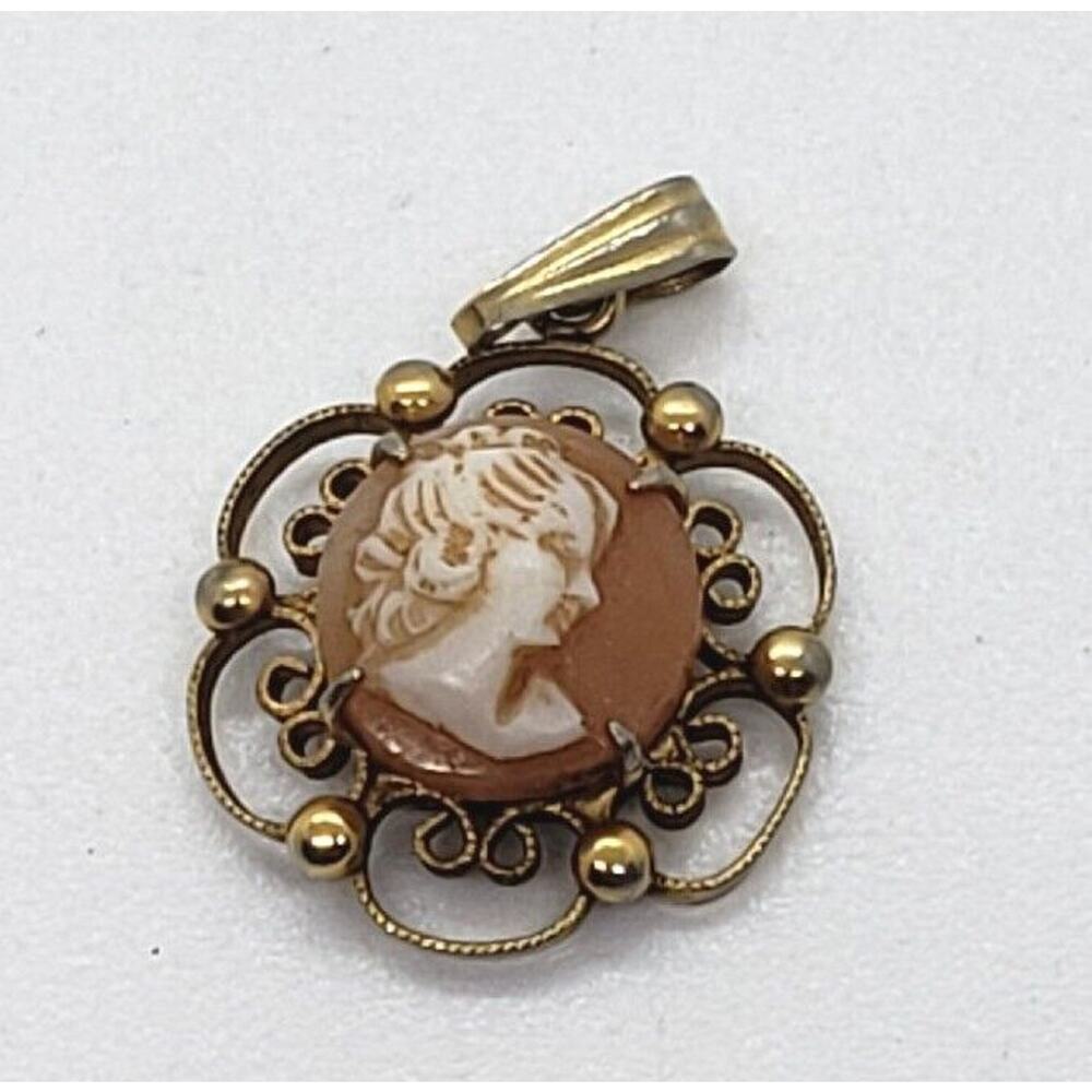 Alice Caviness Cameo Vintage Pendant Necklace 9k Gold Filled Signed 1940 RARE